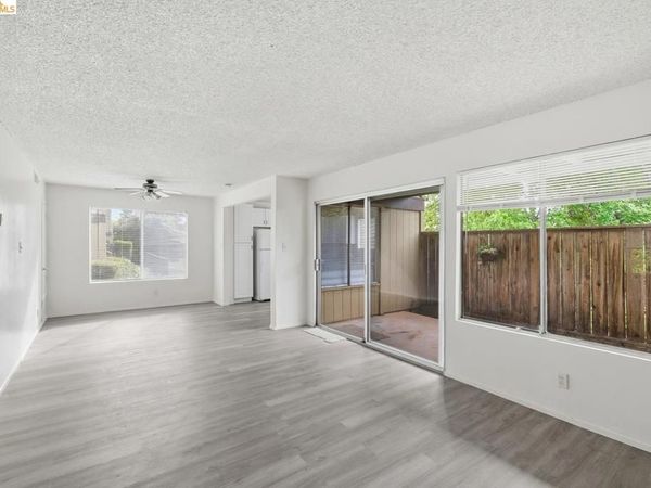 355 Parkview TER, Unit #D1, Vallejo, CA 94589