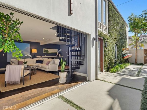 6713 E Ocean, Long Beach, CA 90803