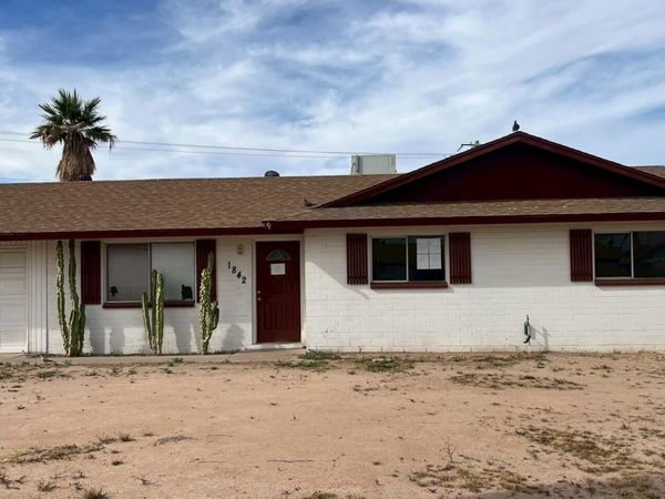 1842 W 6TH Street, Mesa, AZ 85201