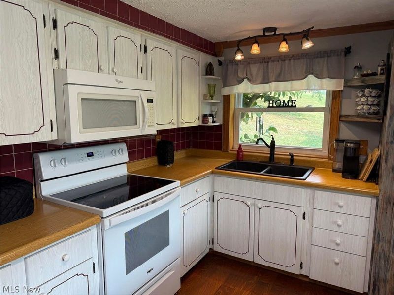 132 Valley Drive, Richmond, OH 43944 Photo 18