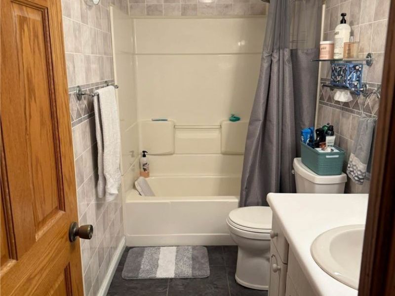 132 Valley Drive, Richmond, OH 43944 Photo 32