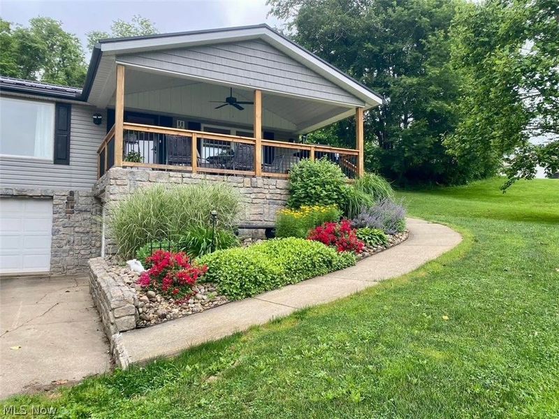 132 Valley Drive, Richmond, OH 43944 Photo 4