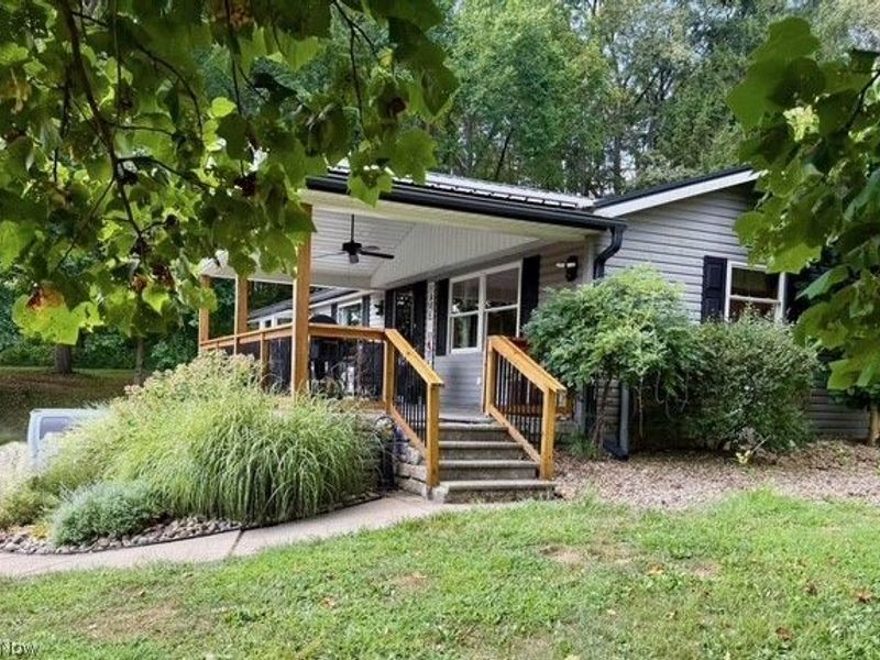 132 Valley Drive, Richmond, OH 43944 Photo 5