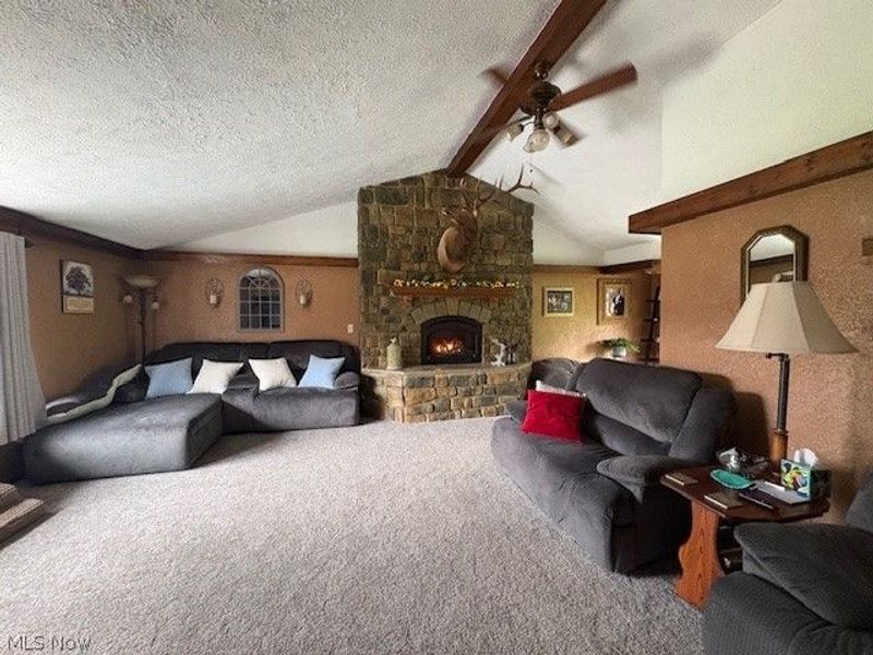 132 Valley Drive, Richmond, OH 43944 Photo 9