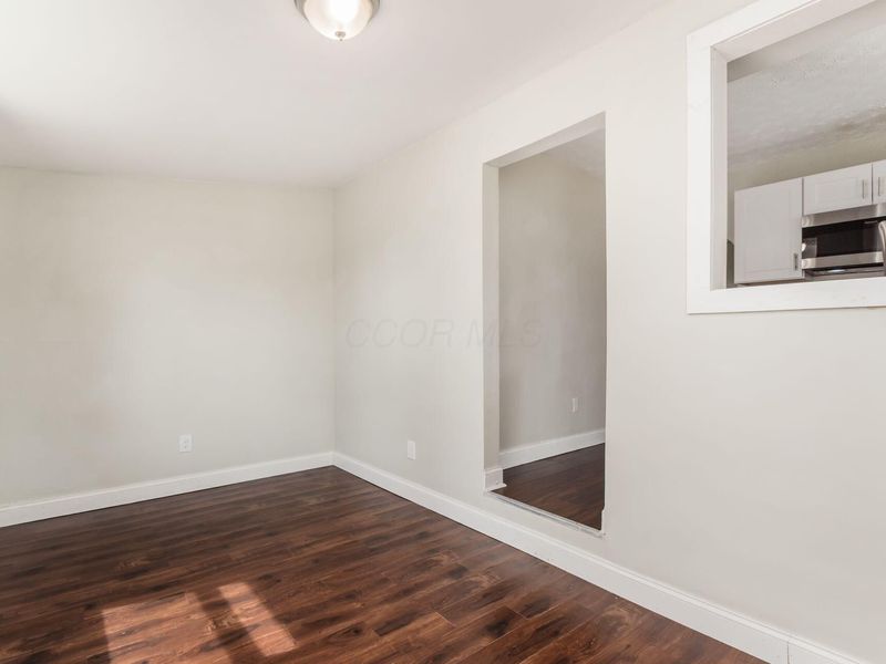 1725 E Cooke Road, Columbus, OH 43224 Photo 13