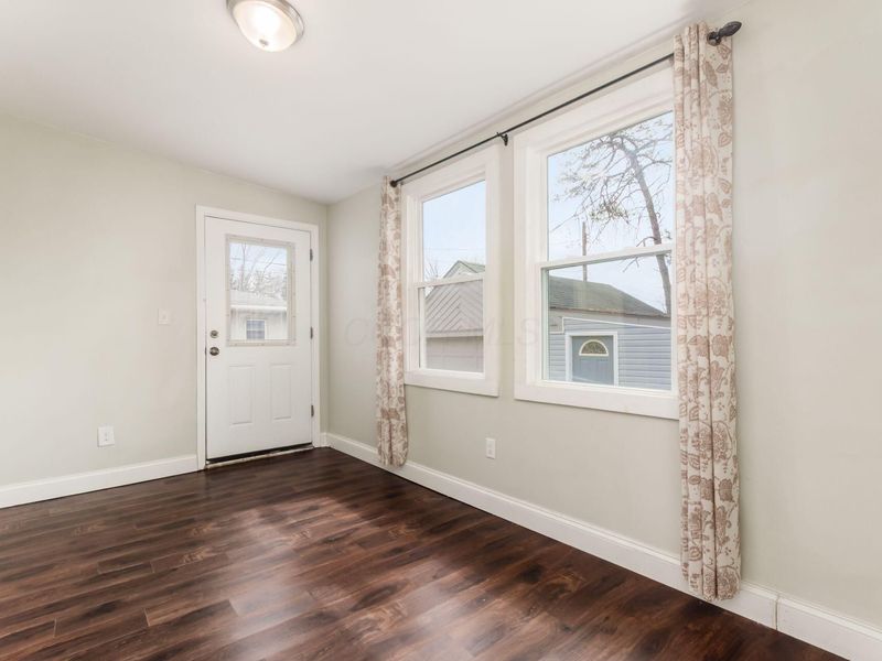 1725 E Cooke Road, Columbus, OH 43224 Photo 15