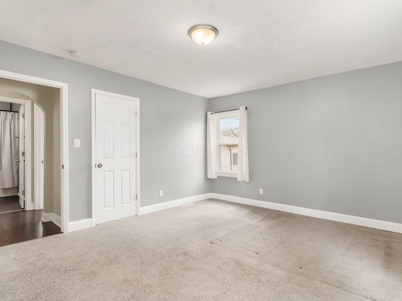 1725 E Cooke Road, Columbus, OH 43224 Photo 18