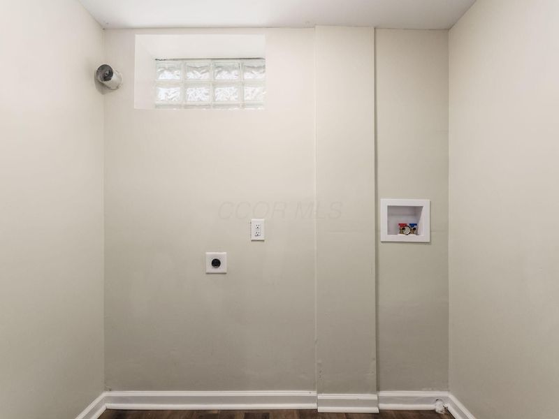 1725 E Cooke Road, Columbus, OH 43224 Photo 23