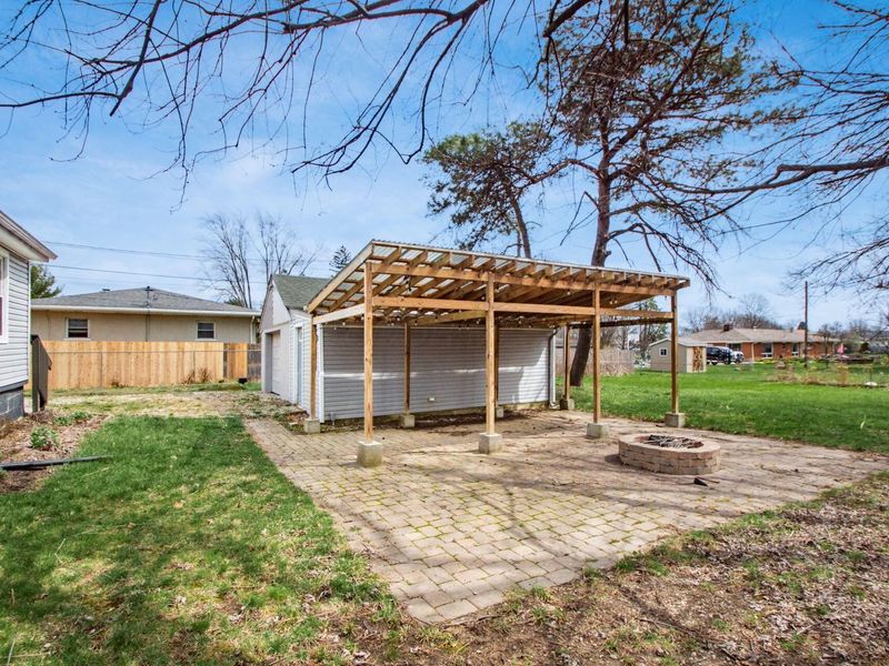 1725 E Cooke Road, Columbus, OH 43224 Photo 30