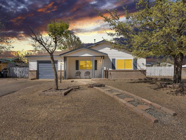 280 Corsica Drive SE, Rio Rancho, NM 87124