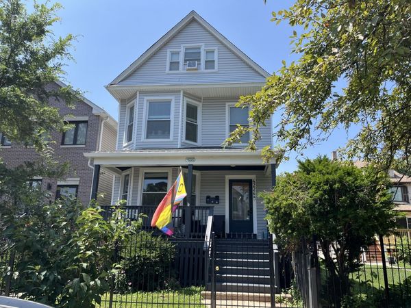 4226 N Bernard Street , Unit 2, Chicago, IL 60618