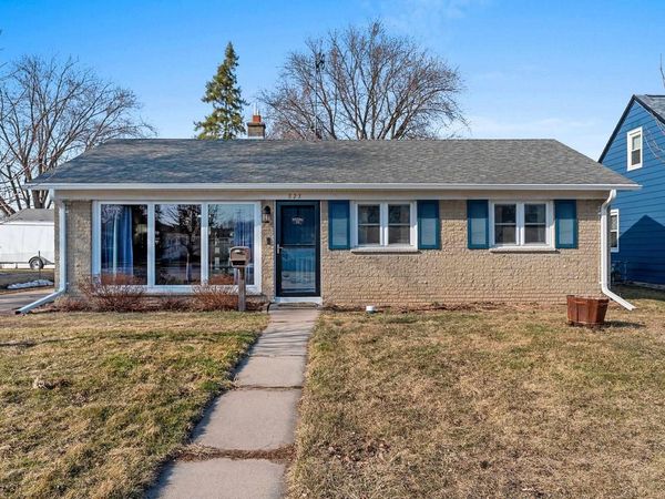 823 JEAN STREET, Neenah, WI 54956