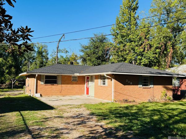 308 Alexander Dr, Hammond, LA 70401