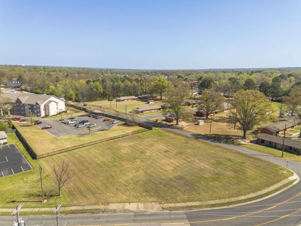 602 W Locust , Cabot, AR 72023