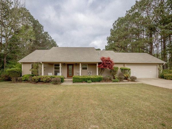 2300 Lorance Dr , Little Rock, AR 72206