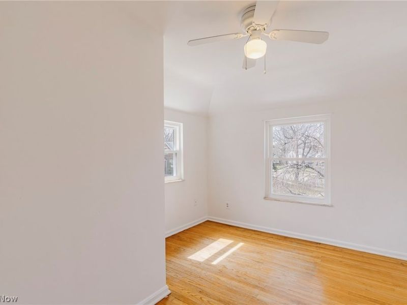 1911 Beverly Hills Drive, Euclid, OH 44117 Photo 19