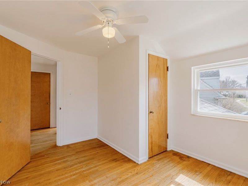 1911 Beverly Hills Drive, Euclid, OH 44117 Photo 21