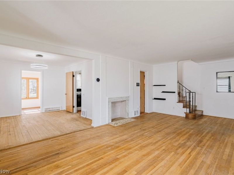 1911 Beverly Hills Drive, Euclid, OH 44117 Photo 5