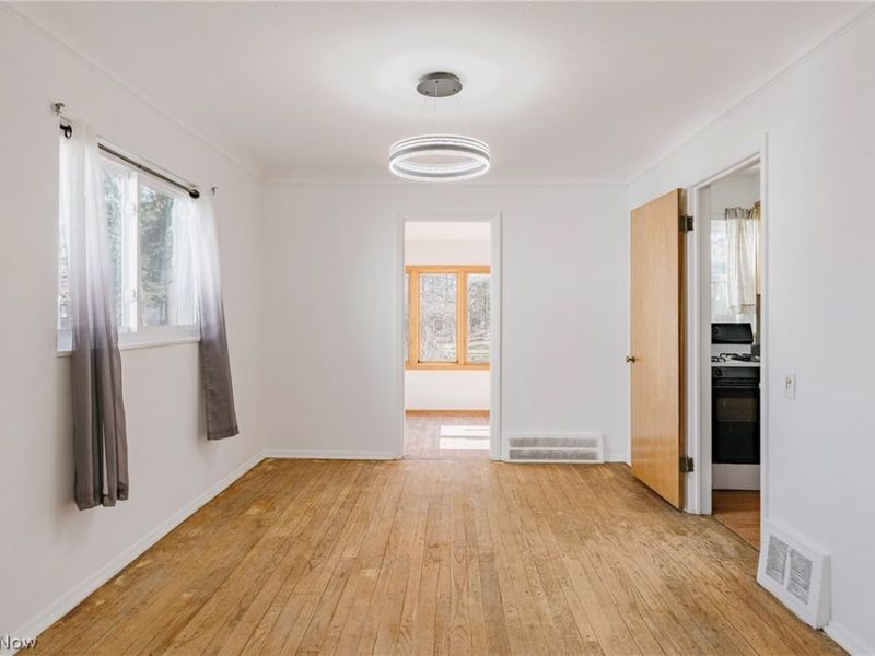 1911 Beverly Hills Drive, Euclid, OH 44117 Photo 7