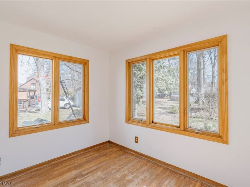 1911 Beverly Hills Drive, Euclid, OH 44117 Photo 9