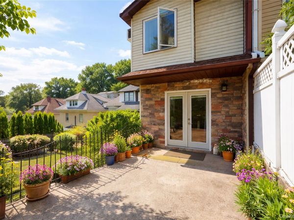 40 Creston Place, Staten Island, NY 10304