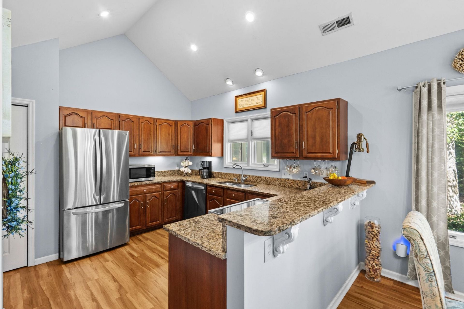 1207 Spinnaker Dr. Photo 14