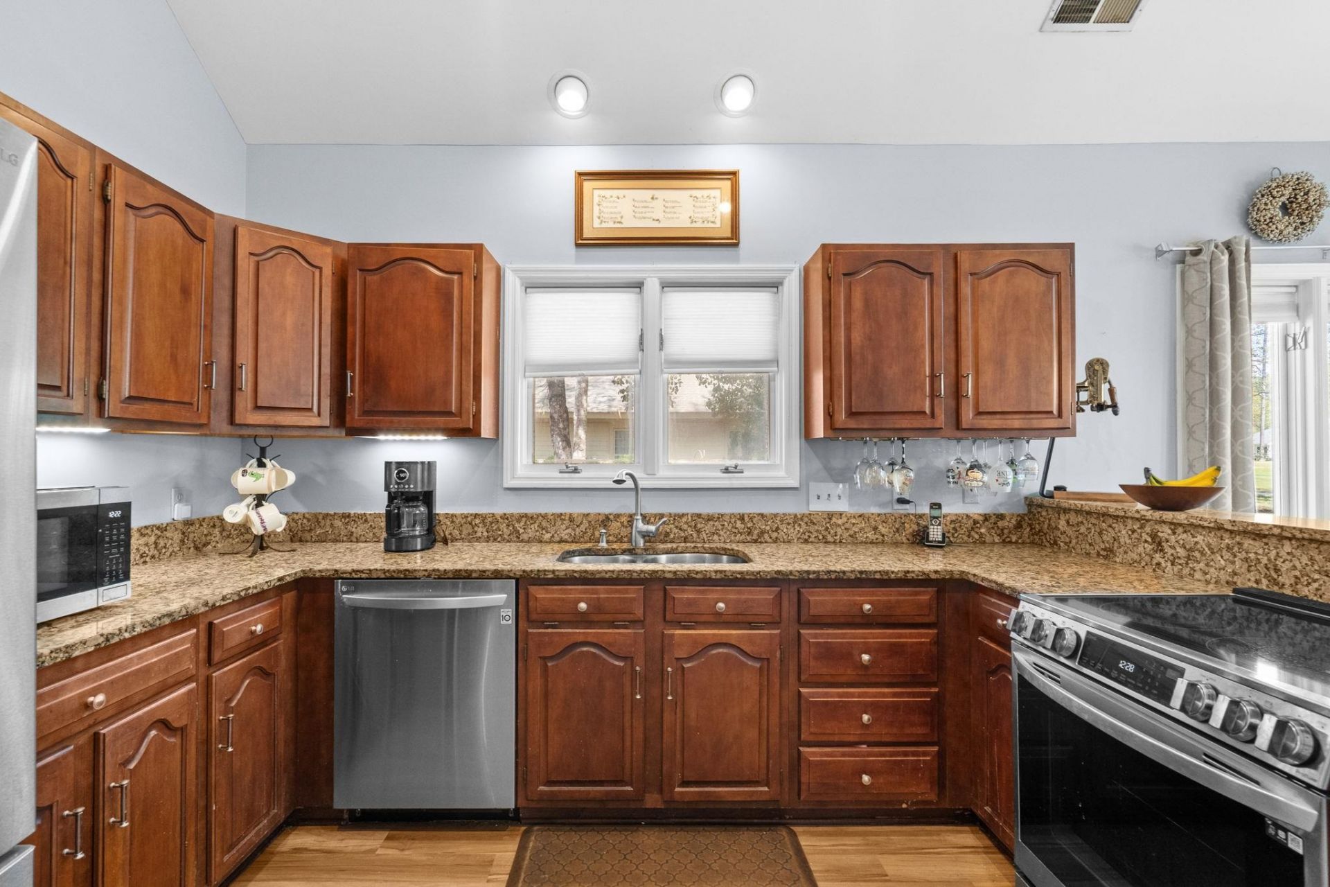 1207 Spinnaker Dr. Photo 16