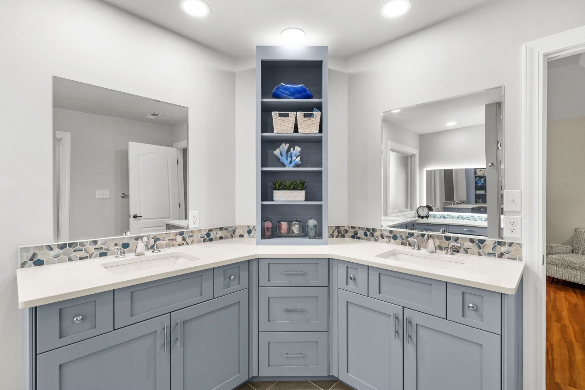 1207 Spinnaker Dr. Photo 24