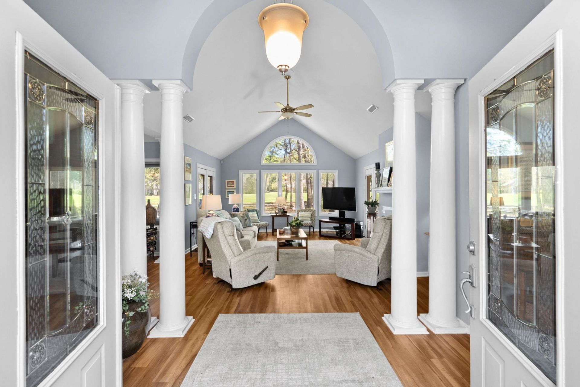 1207 Spinnaker Dr. Photo 6