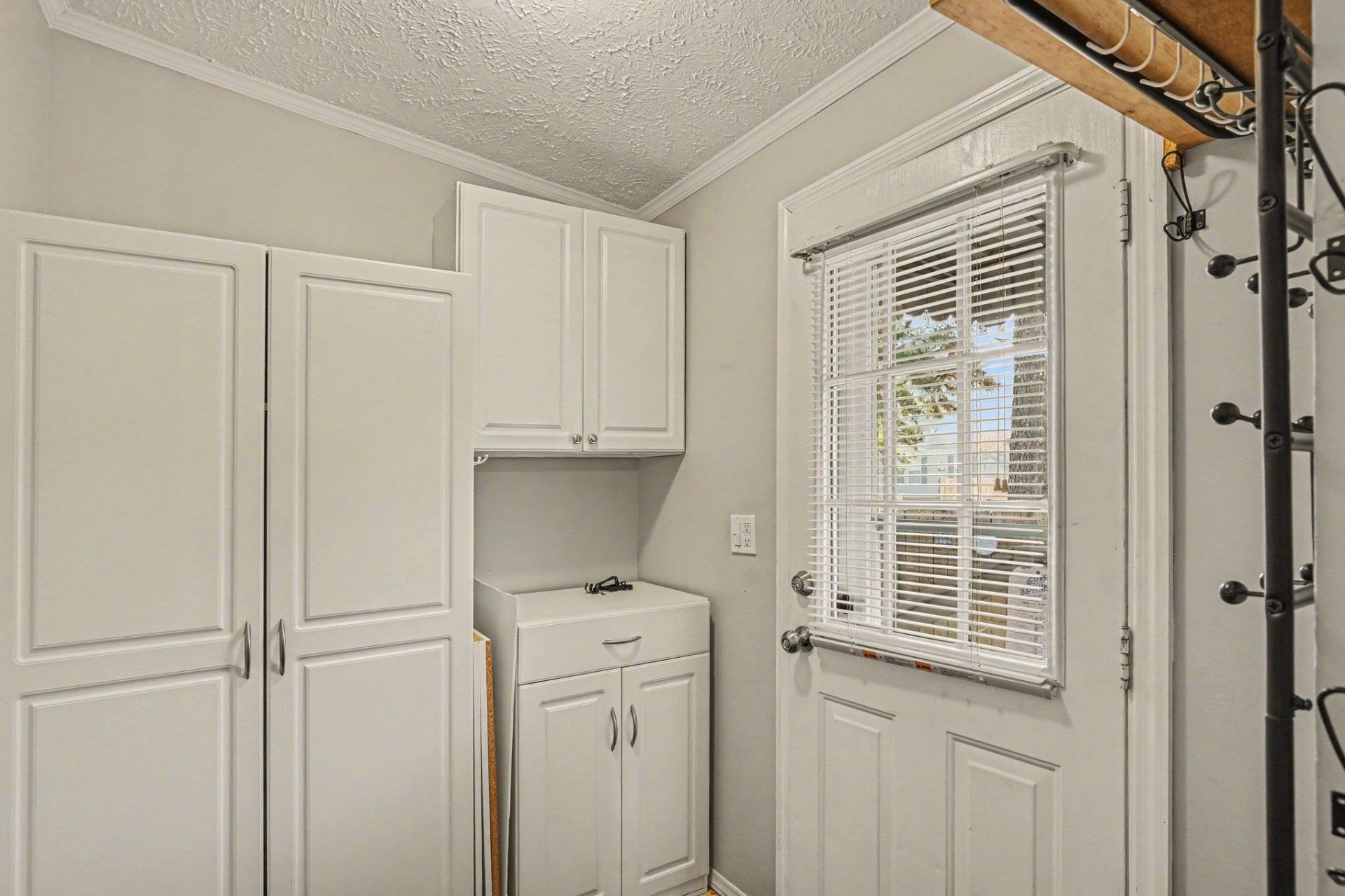 4623 Pleasant Run Ln. Photo 11