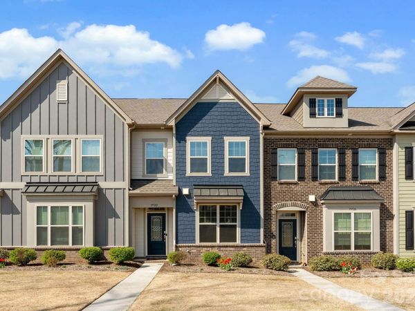 19722 Elise Caroline Alley , Davidson, NC 28036