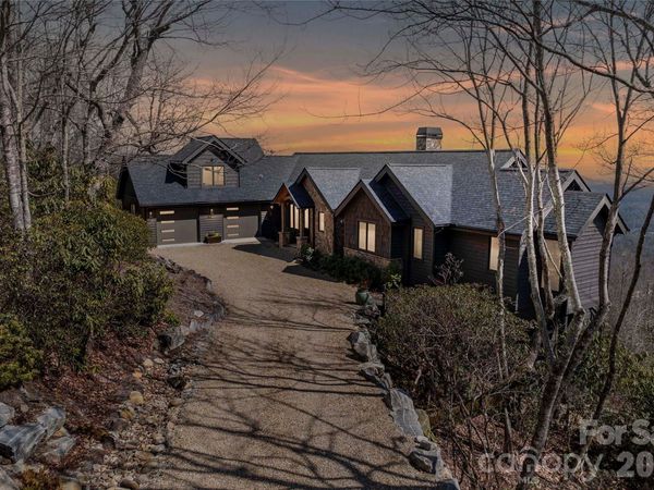 96 Moltz Court , Lake Toxaway, NC 28747