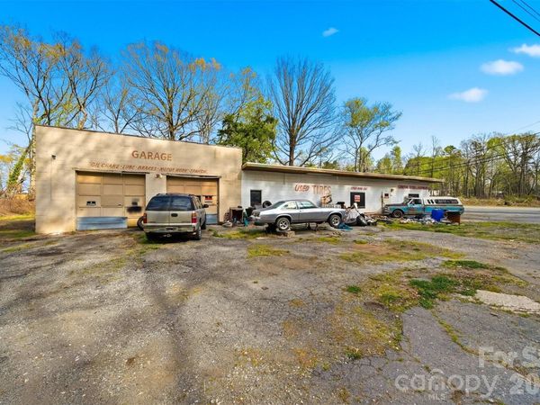 5308 Dallas High Shoals Highway, Dallas, NC 28034