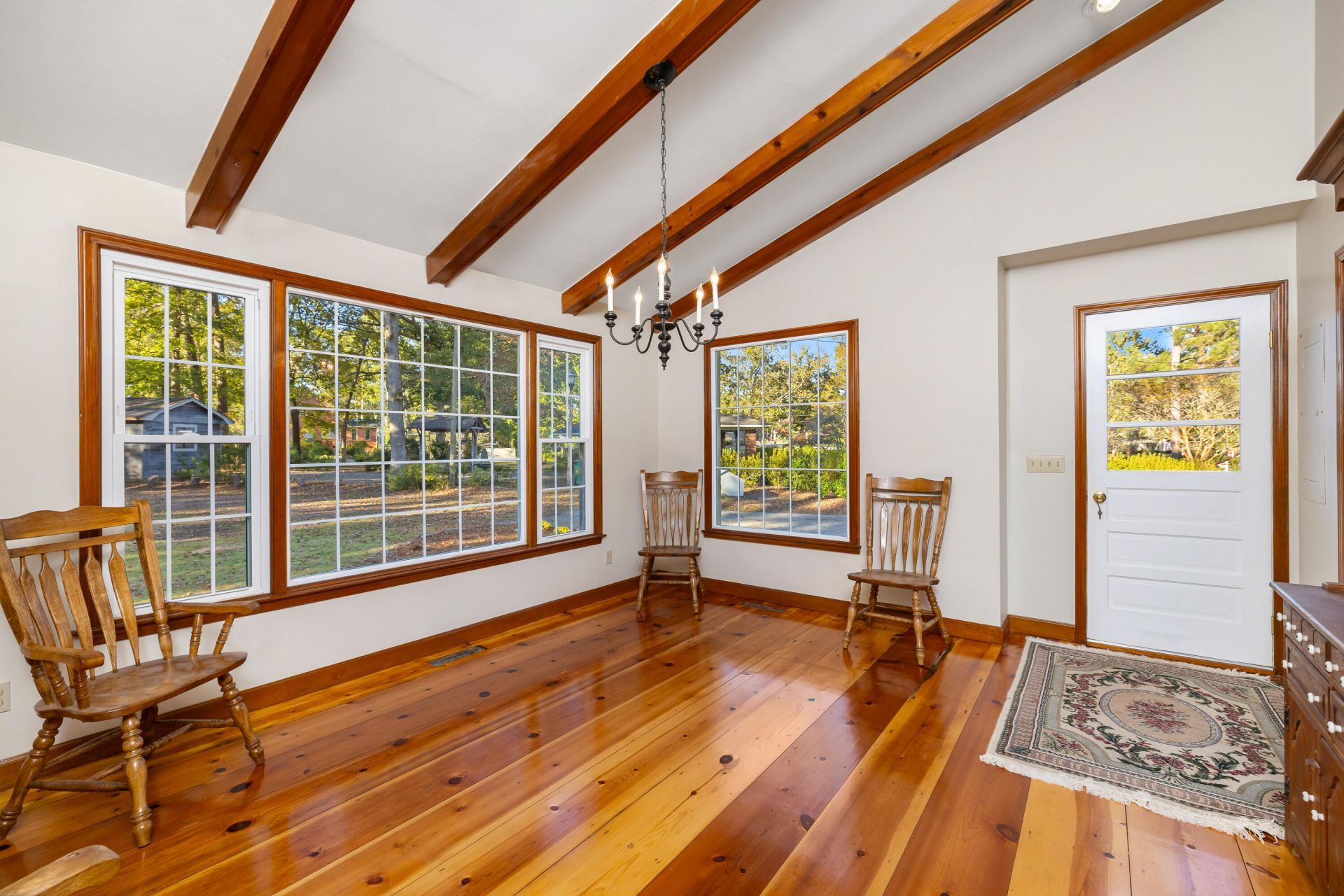 623 Pickwood Drive Photo 23