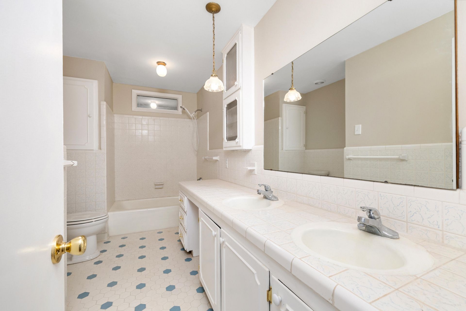 623 Pickwood Drive Photo 33