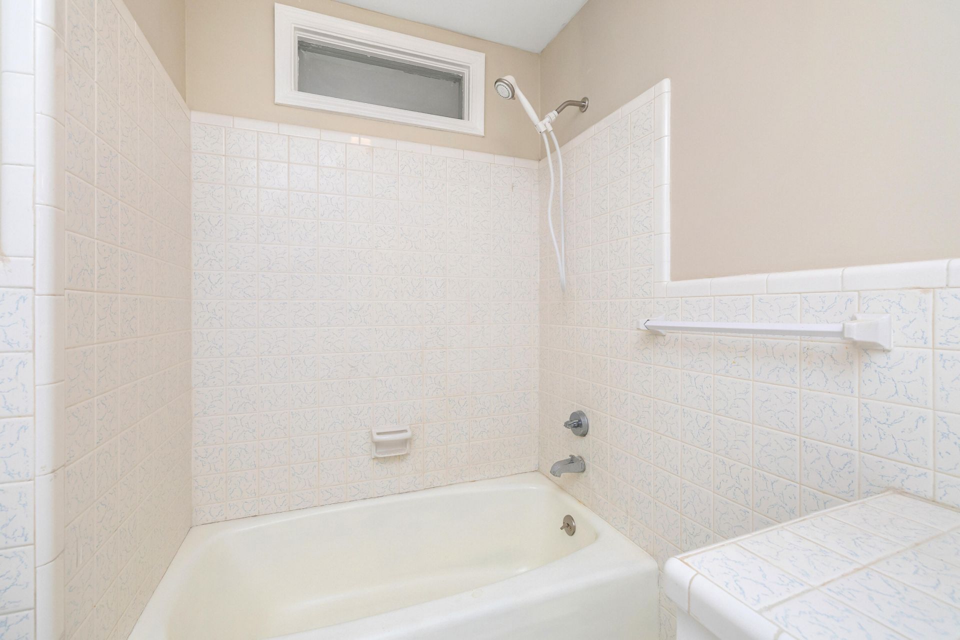 623 Pickwood Drive Photo 34