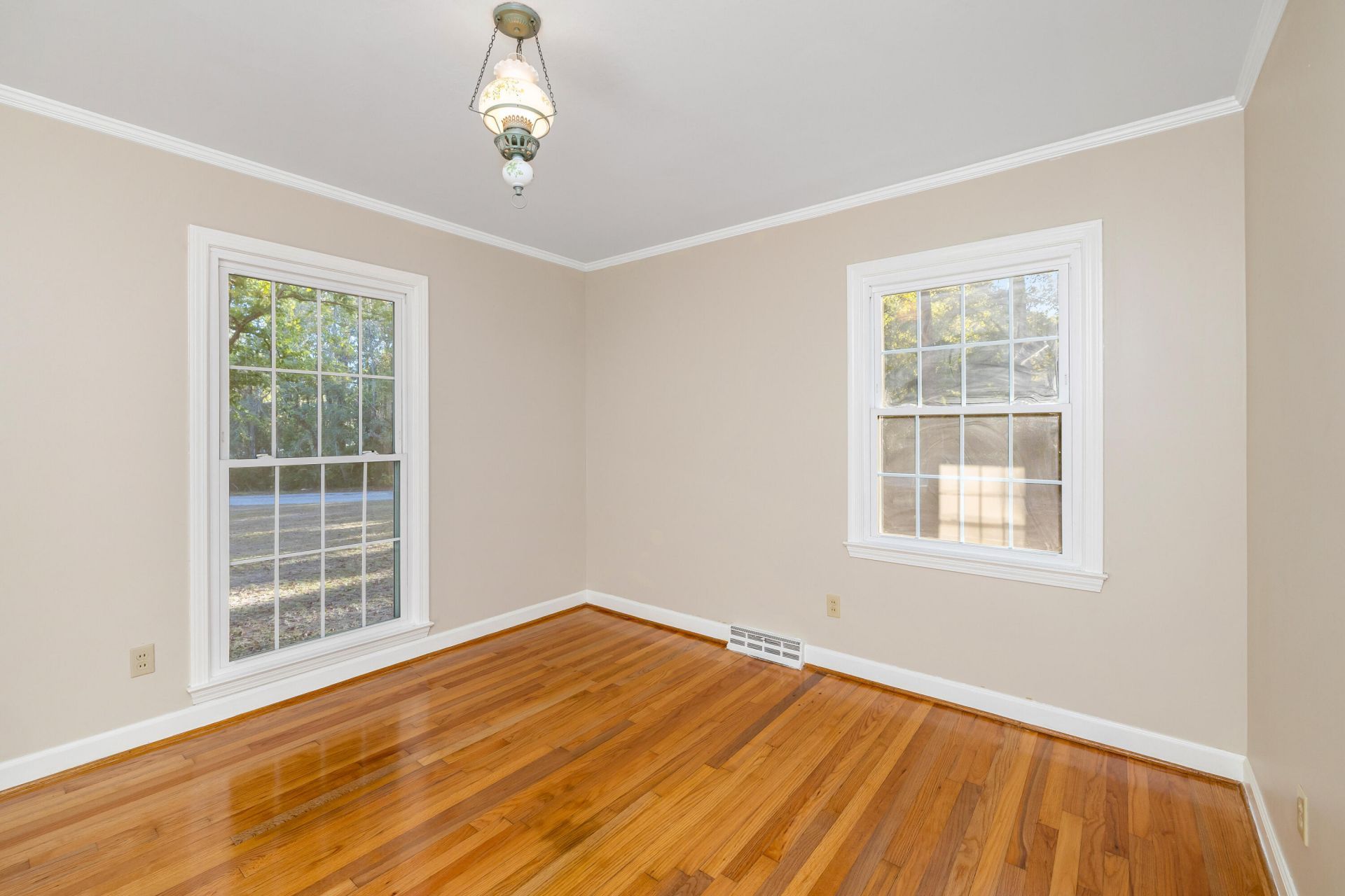 623 Pickwood Drive Photo 37