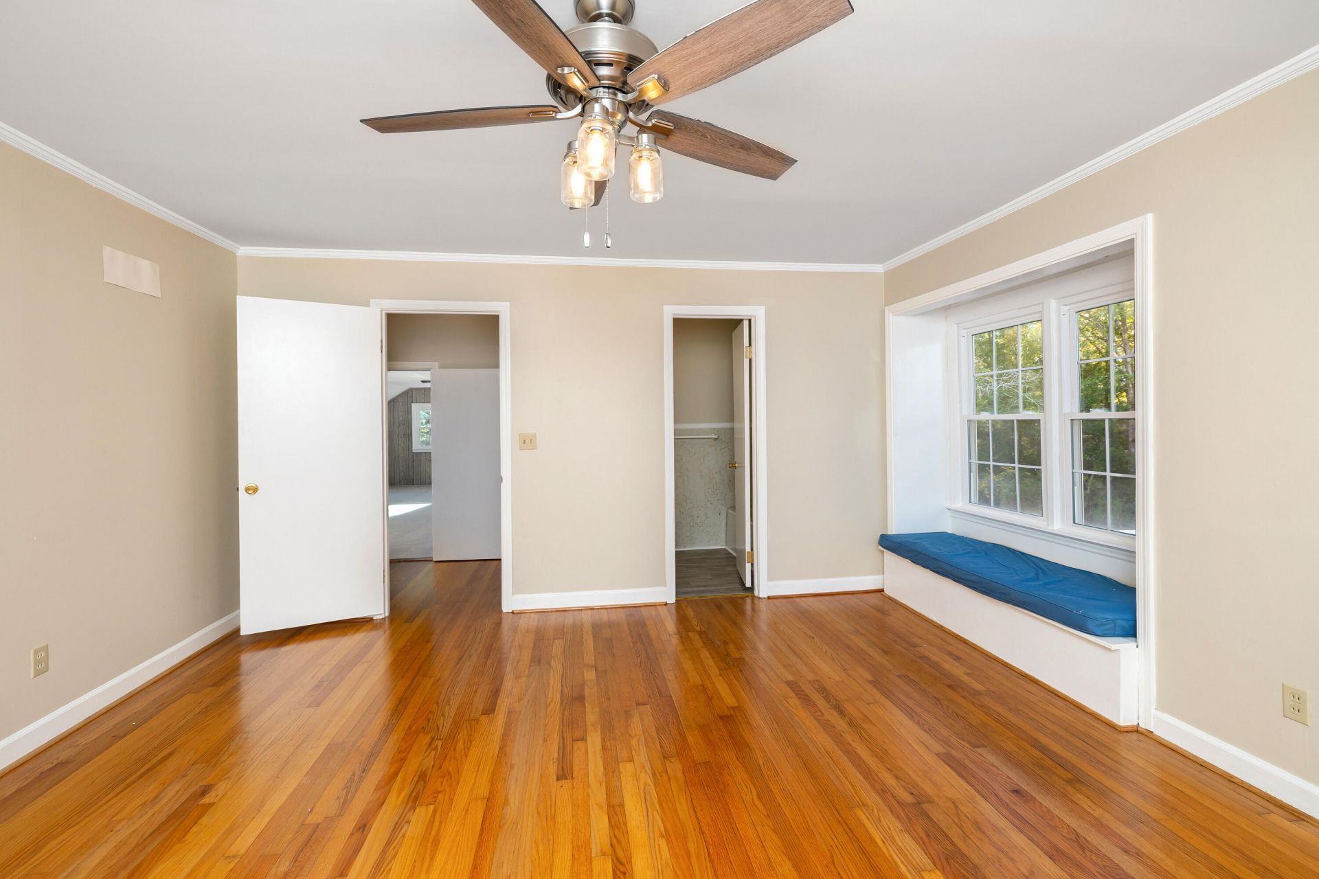 623 Pickwood Drive Photo 45