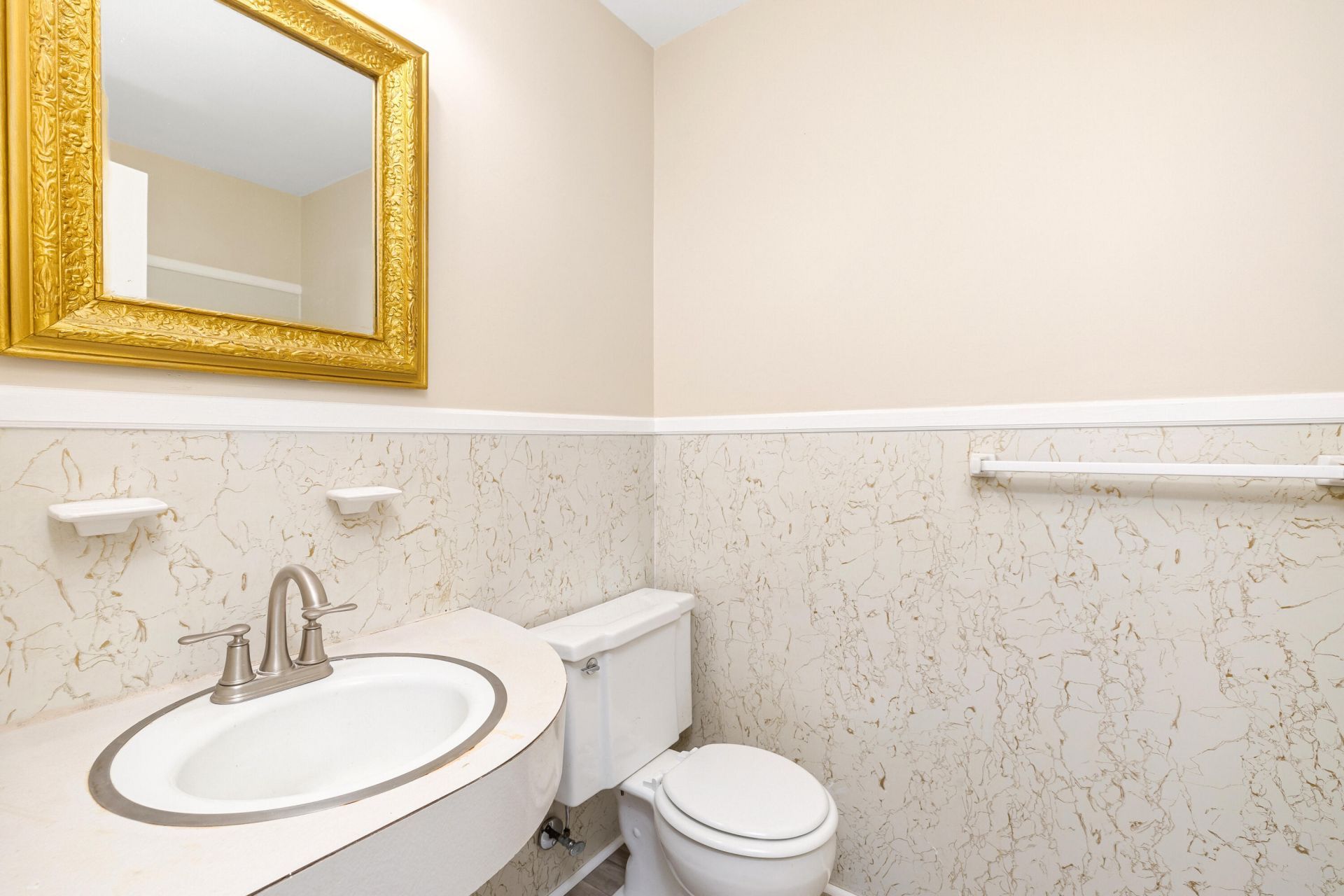 623 Pickwood Drive Photo 46