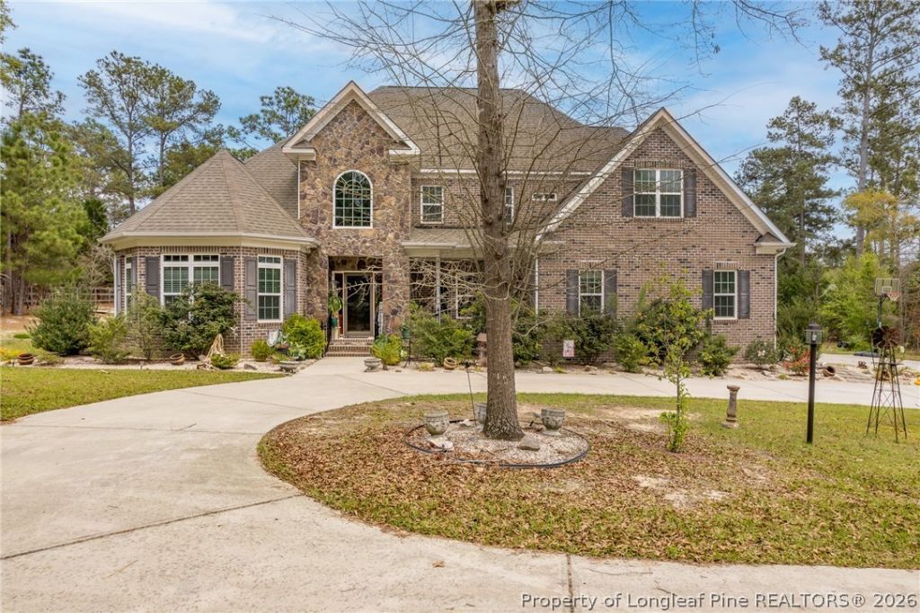 126 W Twelve Oaks Road, Raeford, NC 28376 Main Photo