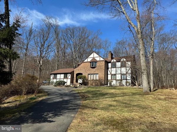 169 E MOUNTAIN ROAD, HILLSBOROUGH, NJ 08844