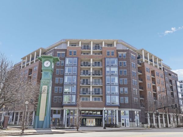 437 W Division Street, Unit 310, Chicago, IL 60610