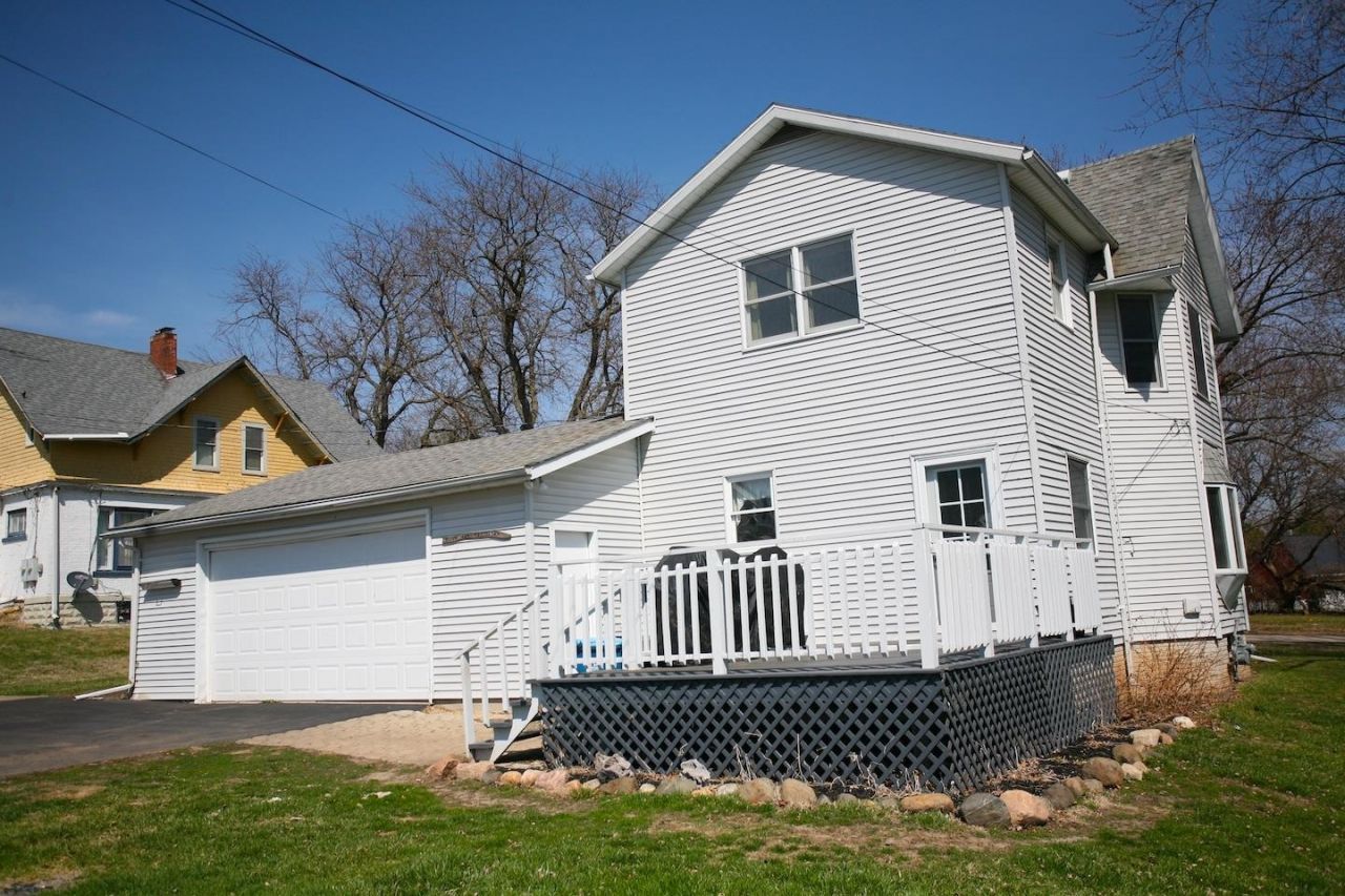 115 Calumet Street, SAVANNA, IL 61074