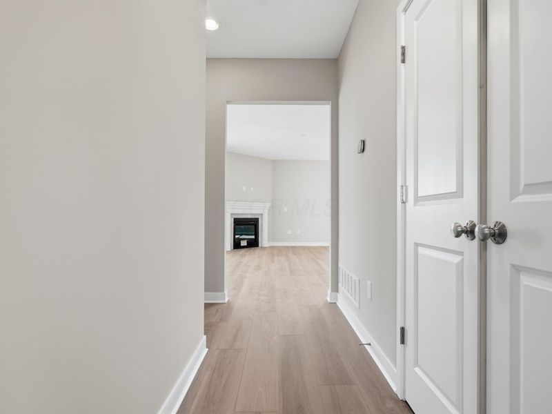 4537 Corsican Loop E, Hilliard, OH 43026 Photo 9