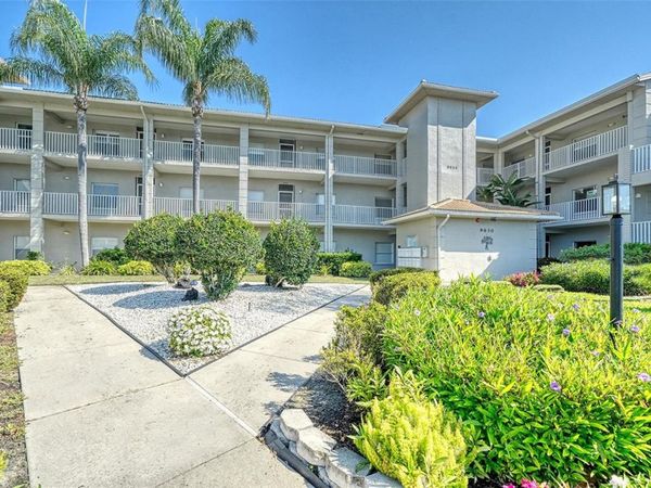 9630 CLUB SOUTH CIRCLE , Unit 6309, SARASOTA, FL 34238