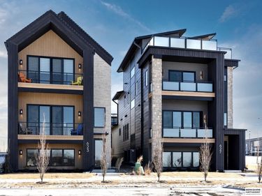 627 S 148 Street , Omaha, NE 68154