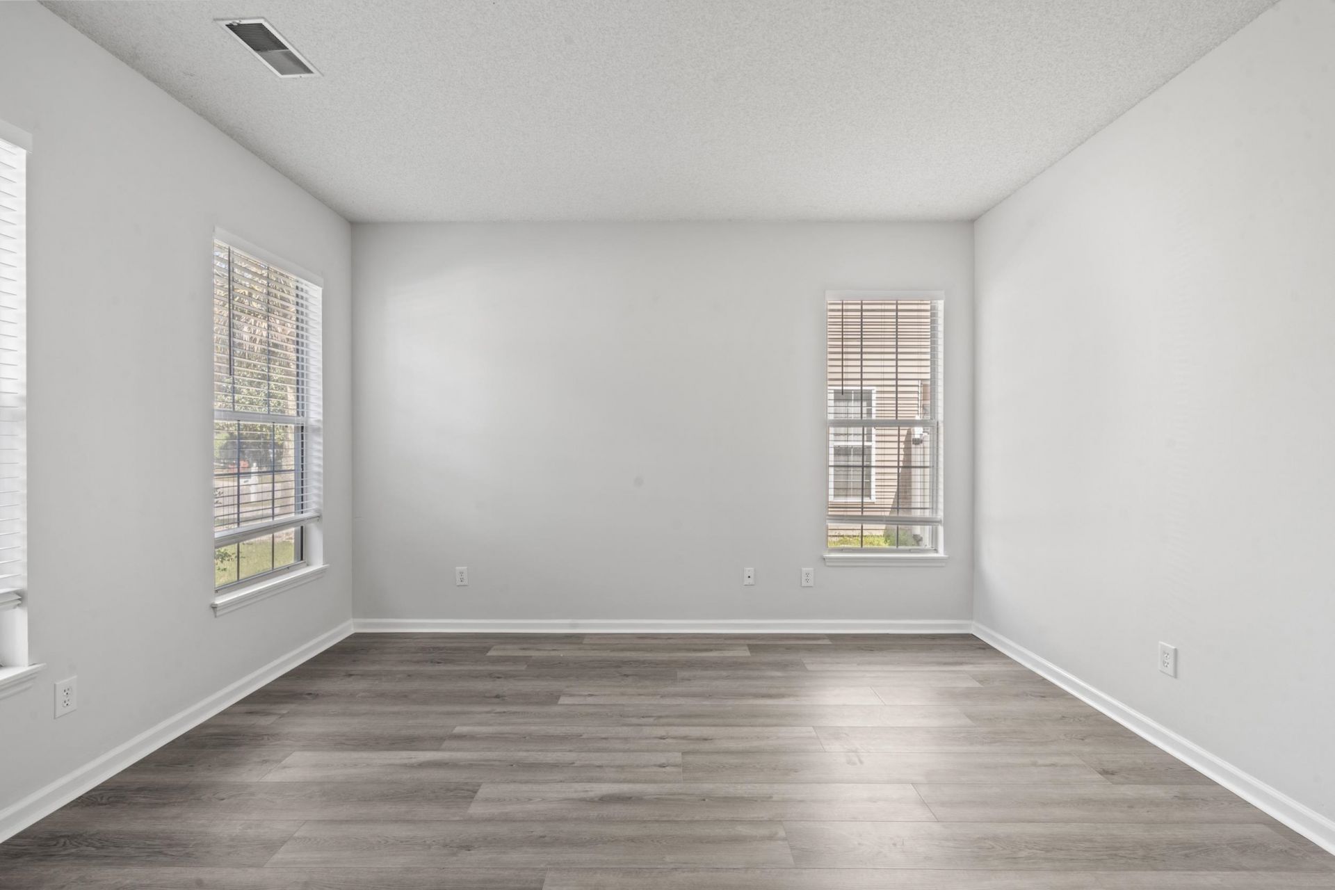 457 Blackberry Ln. Photo 12