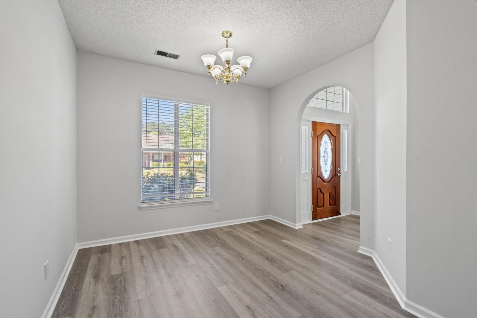 457 Blackberry Ln. Photo 14