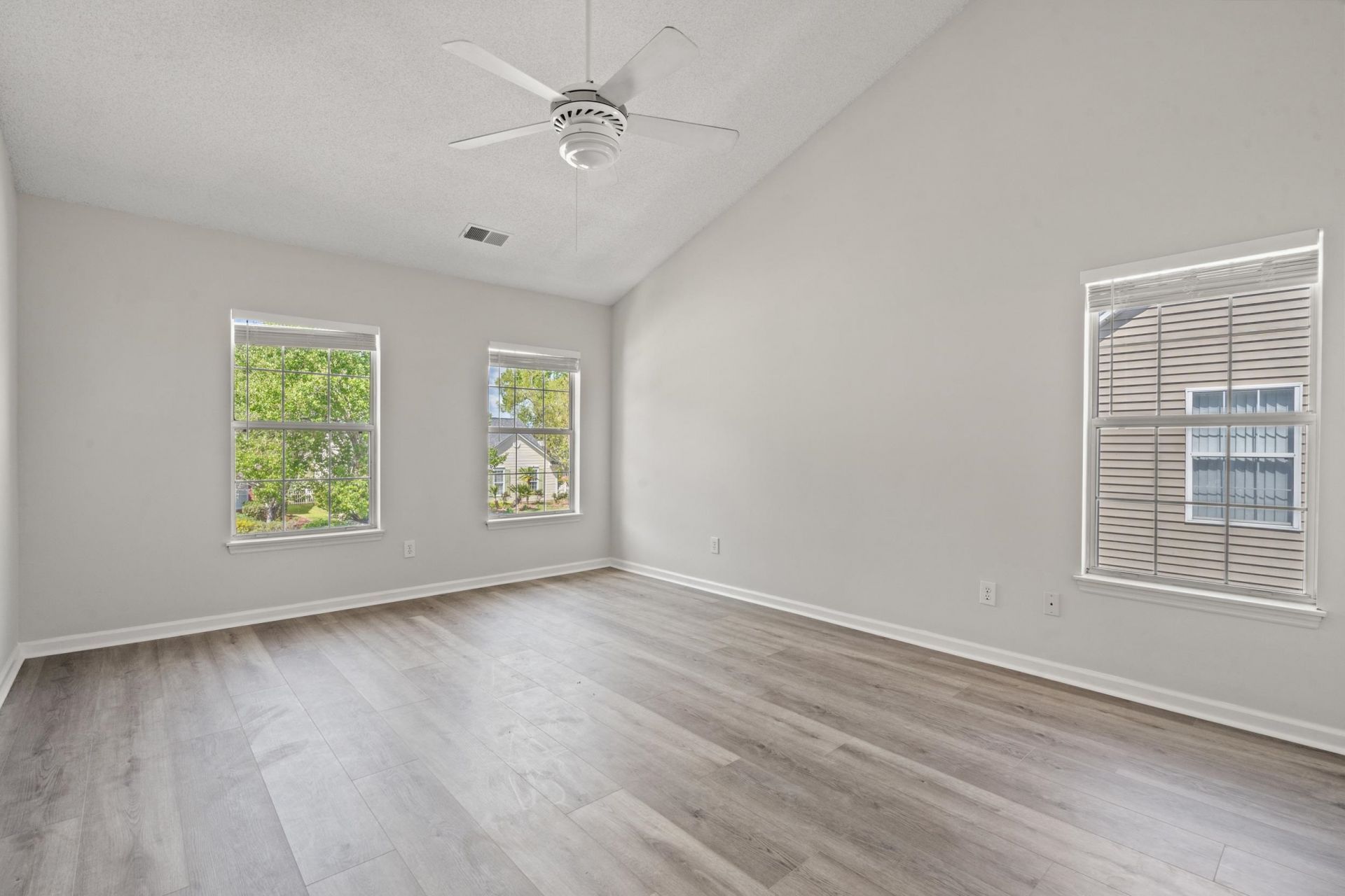 457 Blackberry Ln. Photo 25