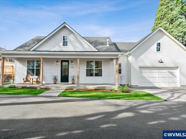 1305 Uff Da St, Silverton, OR 97381